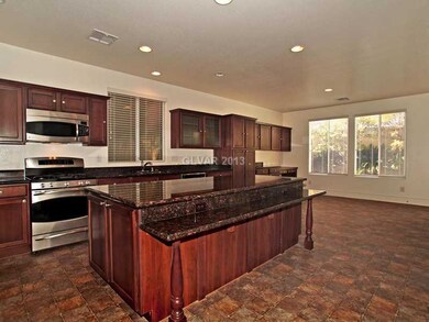 Kitchen. Kitchen w/Breakfast Bar & Nook