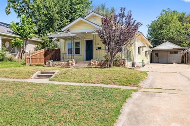 1326 E 10th St, Shawnee, OK 74801 - photo 4