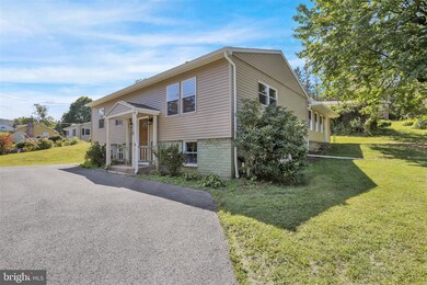510 Spring Valley Rd, Reading, PA 19604 - photo 3