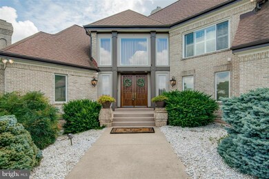 6347 Winpenny Dr, Frederick, MD 21702 - photo 2