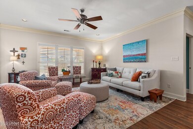 3148 East Jefferson Loop-Interior-10