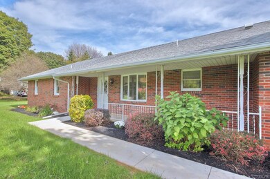 1881 Brookside Rd, Macungie, PA 18062 - photo 4