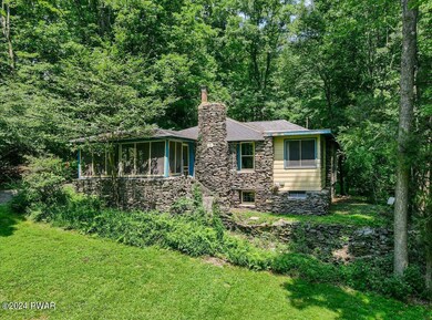 300 Myrtle Ave, Hawley, PA 18428 - photo 4