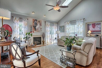 5975 Pinedale Ct unit L15, Harrisburg, PA 17111 - photo 4