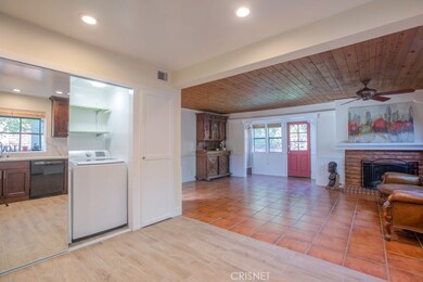 21805 Providencia St, Woodland Hills, CA 91364 - photo 3