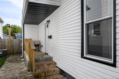 1508 E Oak St, New Albany, IN 47150 - photo 4