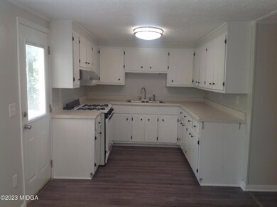 156 Henderson Rd, Macon, GA 31217 - photo 5