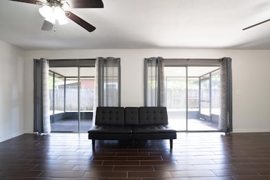 406 Holmes Exterior-12-3