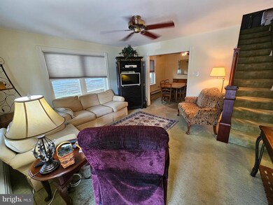 2423 Filbert Ave, Reading, PA 19606 - photo 6