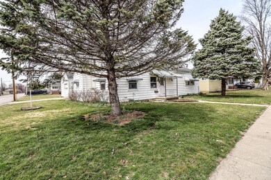 1107 Atwater Ave, Circleville, OH 43113 - photo 4