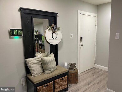 1661 Parkcrest Cir unit 201, Reston, VA 20190 - photo 4