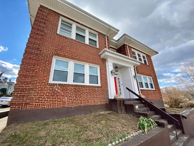 202 Elm Ave SW unit A6, Roanoke, VA 24016 - photo 2