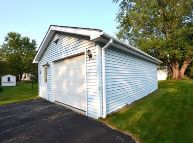 Side garage