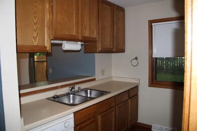 477 Waterman Ct, Oregon, WI 53575 - photo 6