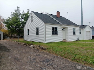 42 Swallow Dr, Dayton, OH 45415 - photo 2