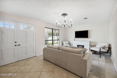 9-web-or-mls-11406 Avery Dr (14 of 33)