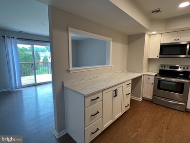 517 Portsmouth Ct, Sellersville, PA 18960 - photo 3