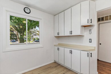 2382 Blue Spruce Ln, Aurora, IL 60502 - photo 6