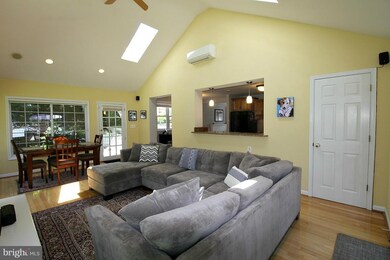 302 Kent St, Falls Church, VA 22046 - photo 5