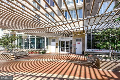 The Crescent unit 903, Silver Spring, MD 20910 - photo 3