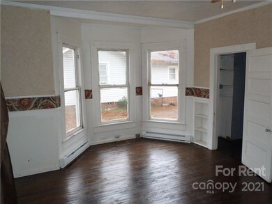 515 S Meeting St, Statesville, NC 28677 - photo 3