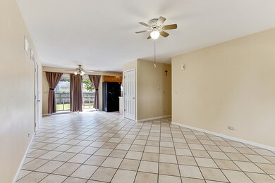 221 Bolz Rd, Carpentersville, IL 60110 - photo 4