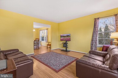 25 Zachary Dr, Chalfont, PA 18914 - photo 4