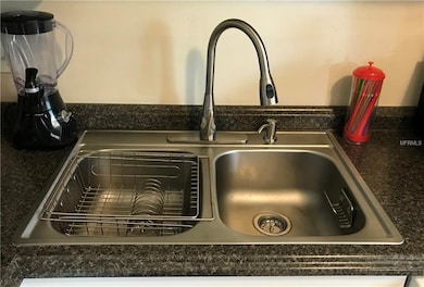 NEW STAINLESS STEEL SINK WITH DRYING RACK
