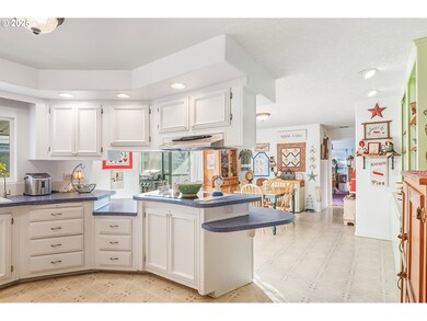 2901 E 2nd St unit 84, Newberg, OR 97132 - photo 7