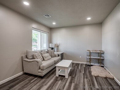 1149 N Hickory Place, Broken Arrow, OK 74012 - photo 5