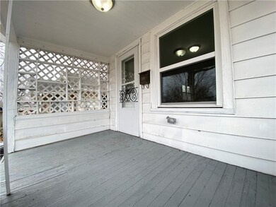 2724 E Grand Ave, Des Moines, IA 50317 - photo 2