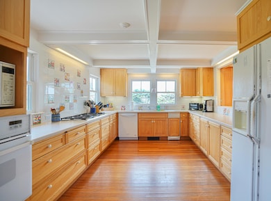 22 Cataumet Ave, Vineyard Haven, MA 02568 - photo 4