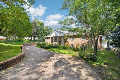 25 S Deep Lake Rd, Saint Paul, MN 55127 - photo 4