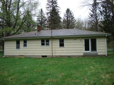 8947 Union Pier Rd, Three Oaks, MI 49128 - photo 2