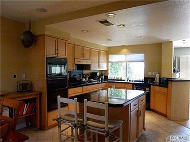 Beautiful Kitchen & Island