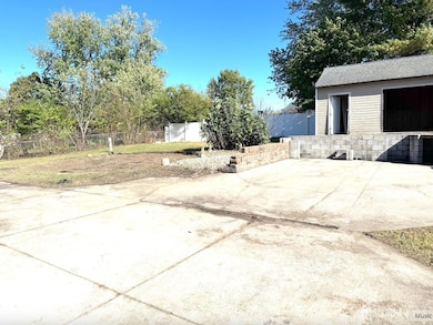 4 Forrestal Rd, Kendall Park, NJ 08824 - photo 4