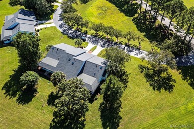 Beautiful, manicured community with easy access al
