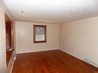 Livingroom...Hardwoods are in great shape!