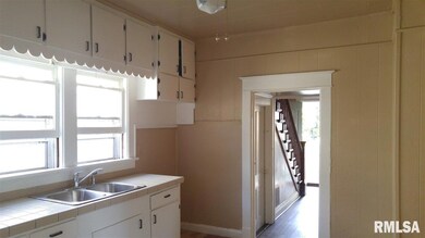 2004 College Ave, Davenport, IA 52803 - photo 4