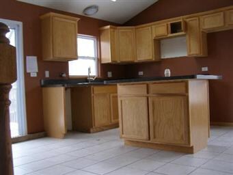 18824 Cedar Ave, Country Club Hills, IL 60478 - photo 3