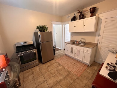 5928 Unit 2 Kitchen