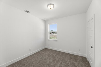 1417 Red Barn Rd, Gainesville, TX 76240 - photo 5