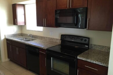 unlisted-address, Hallandale Beach, FL 33009 - photo 4