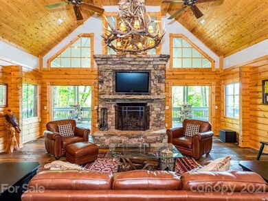 429 W Gate Road - Interior - Living Room (1)