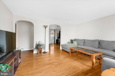 1619 W Livingston St, Allentown, PA 18102 - photo 3