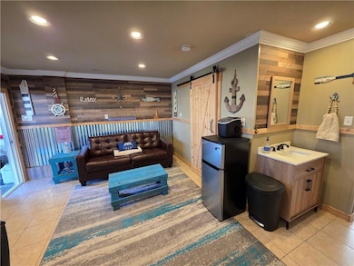 127 Highway 22 E unit E12, Madisonville, LA 70447 - photo 4