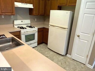 162 Chancellor Dr, Woodbury, NJ 08096 - photo 4