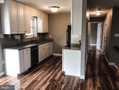 3828 Albert Ave, Greencastle, PA 17225 - photo 7