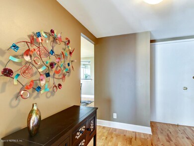 1560 Lancaster Terrace 1203-MLS_Size-004