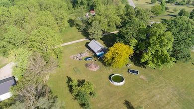 17223 Fawn River Rd-20